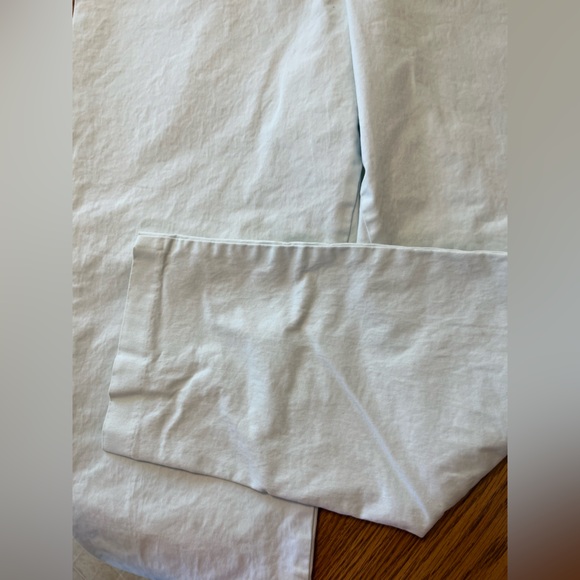 Women’s Gap khakis. - Picture 2 of 8